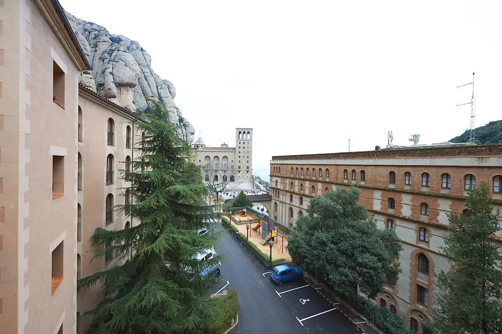Apartamentos Montserrat Abat Marcet Apartment