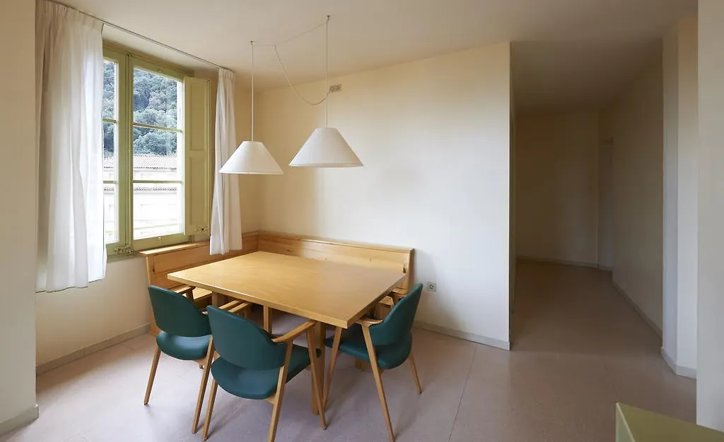 Apartamentos Montserrat Abat Marcet