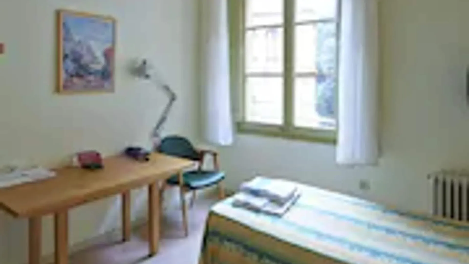 Apartment Apartamentos Montserrat Abat Marcet Spain