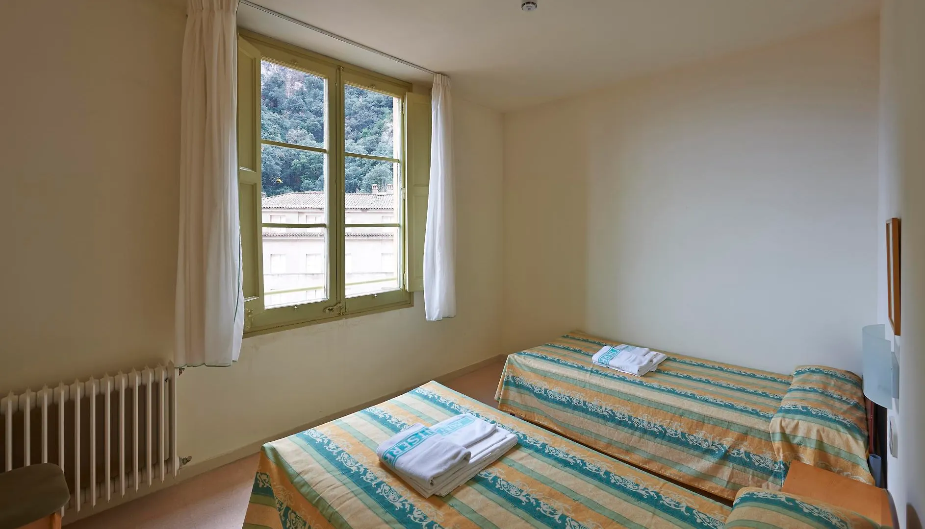Apartamentos Montserrat Abat Marcet