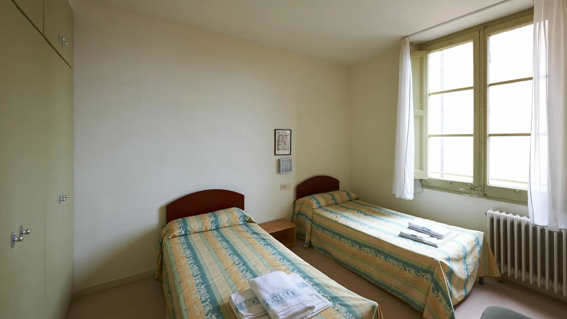 Apartamentos Montserrat Abat Marcet